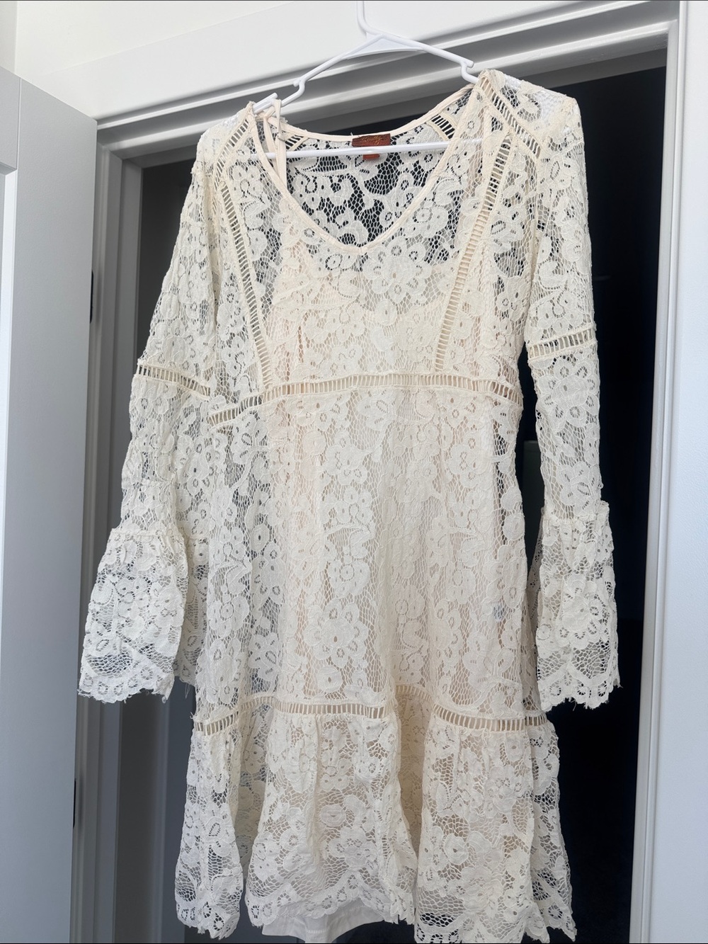 Ivory Lace Tiered V-Neck Long Sleeve Dress